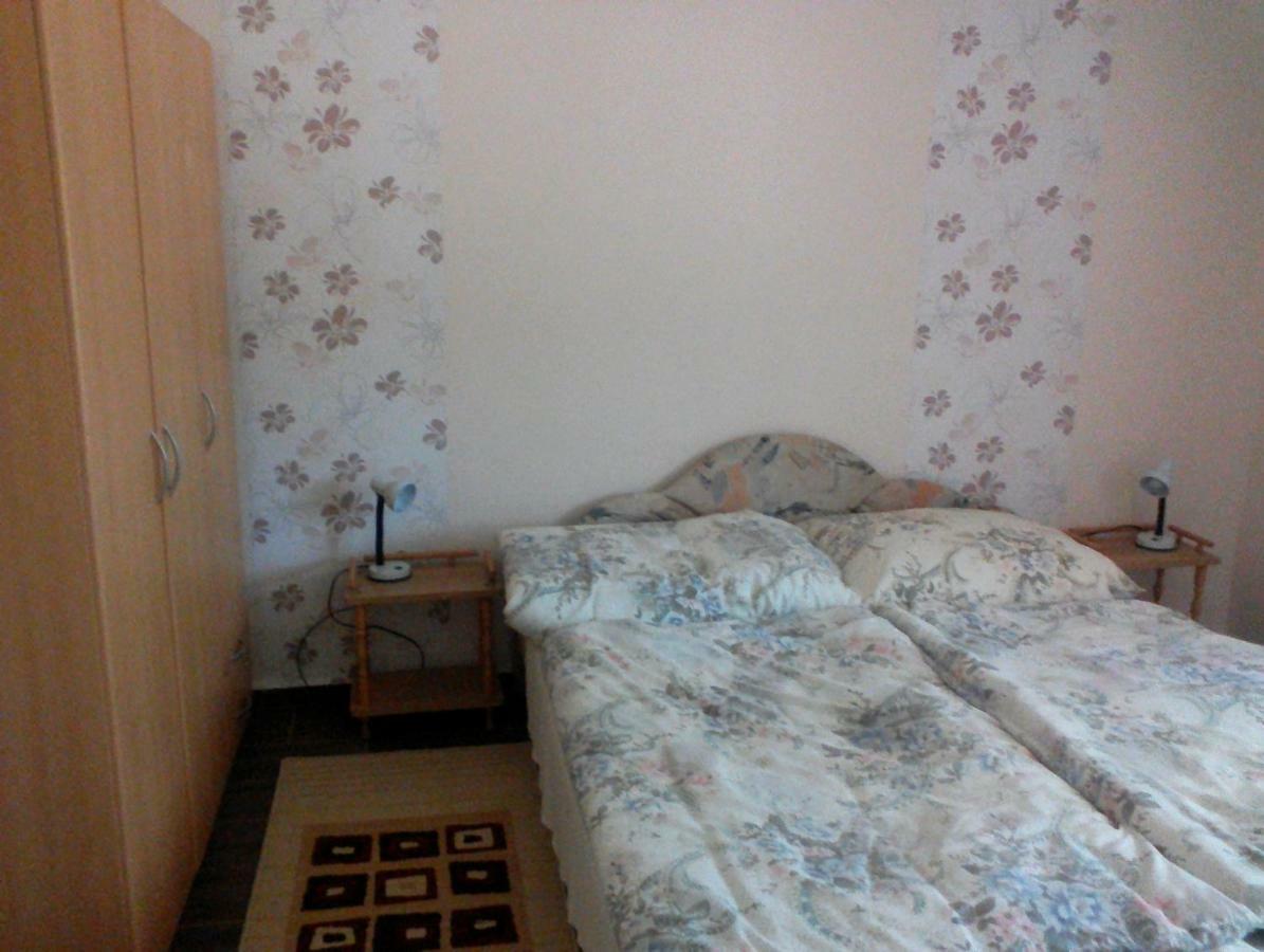 Raday Apartman Hajdúszoboszló Buitenkant foto