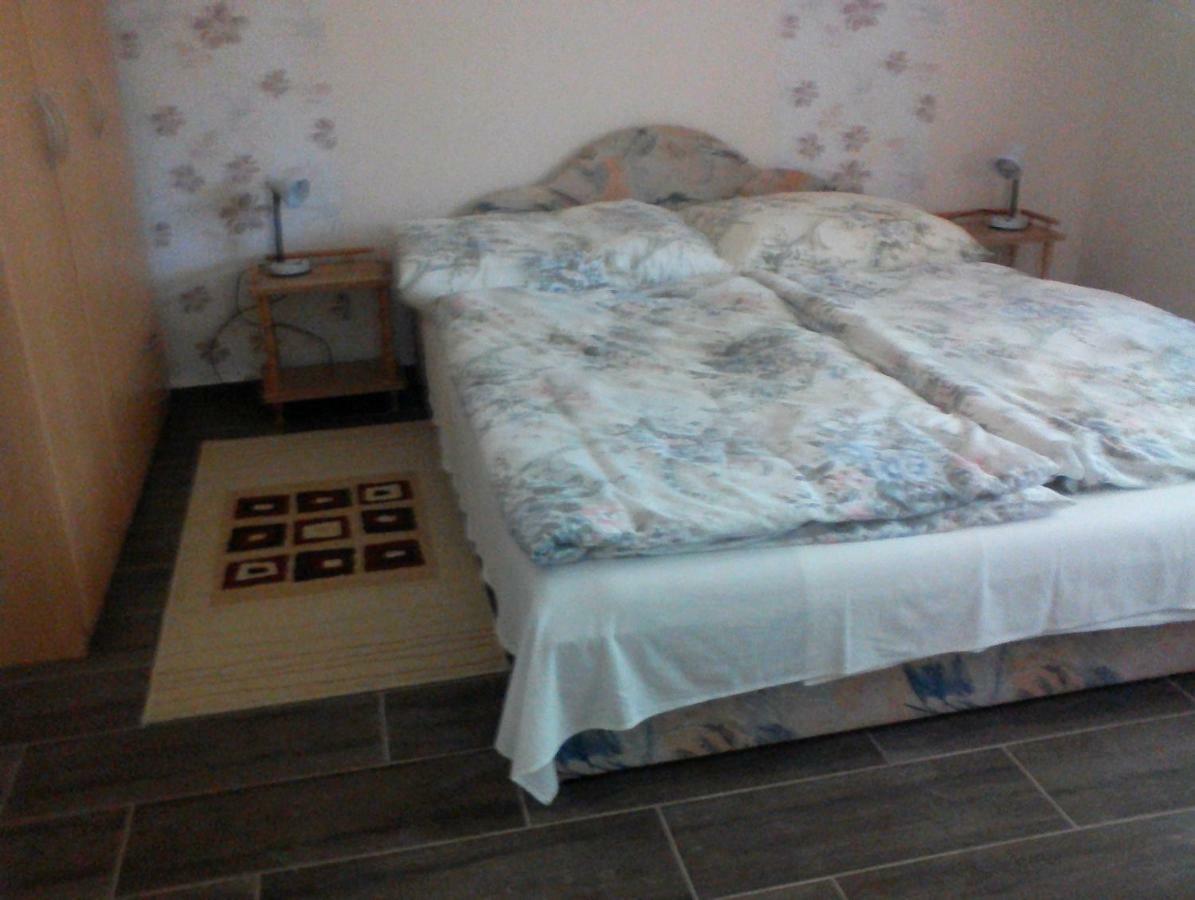 Raday Apartman Hajdúszoboszló Buitenkant foto